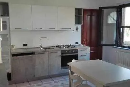House White Apartments