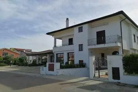 House White Apartments